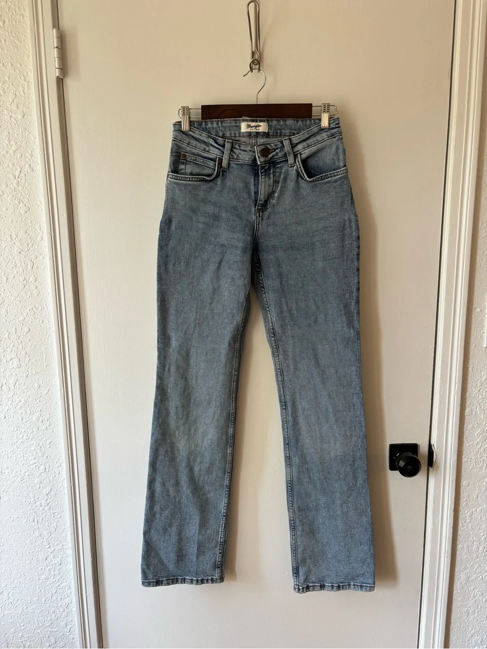 Wrangler Light Blue Straight-Leg Women's Jeans